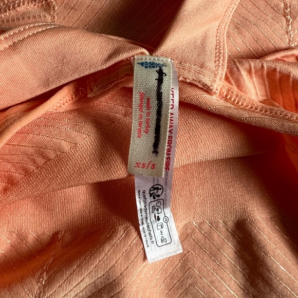 FP Movement by Free People Cinched Textured Sports Bra Cami Top Salmon Peach - Picture 5 of 7